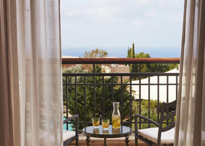 Aphrodite Hills Hotel by Atlantica - One Bedroom Family Room Golf & Sea View