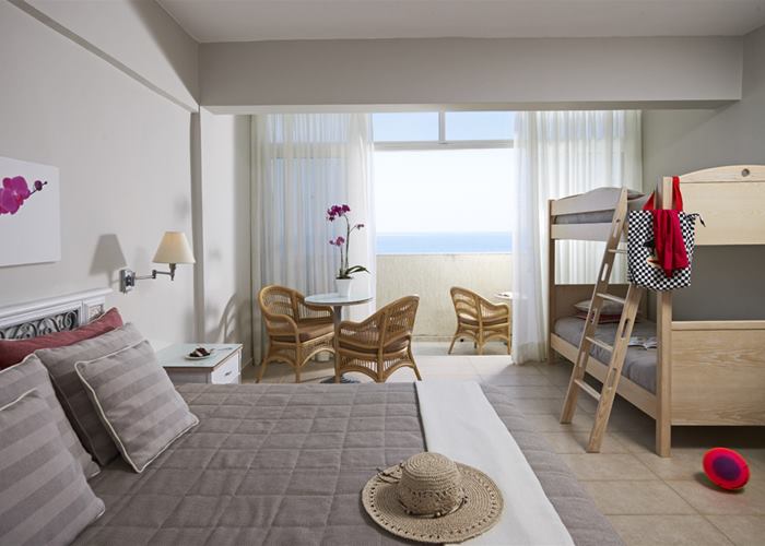 Atlantica Princess Hotel - Family Room Bunk Bed Sea View